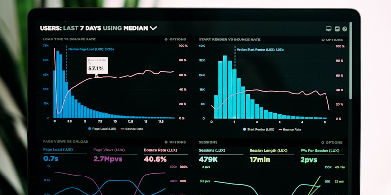 Comparatif PayFit vs Factorial sur deux ecrans cote a cote